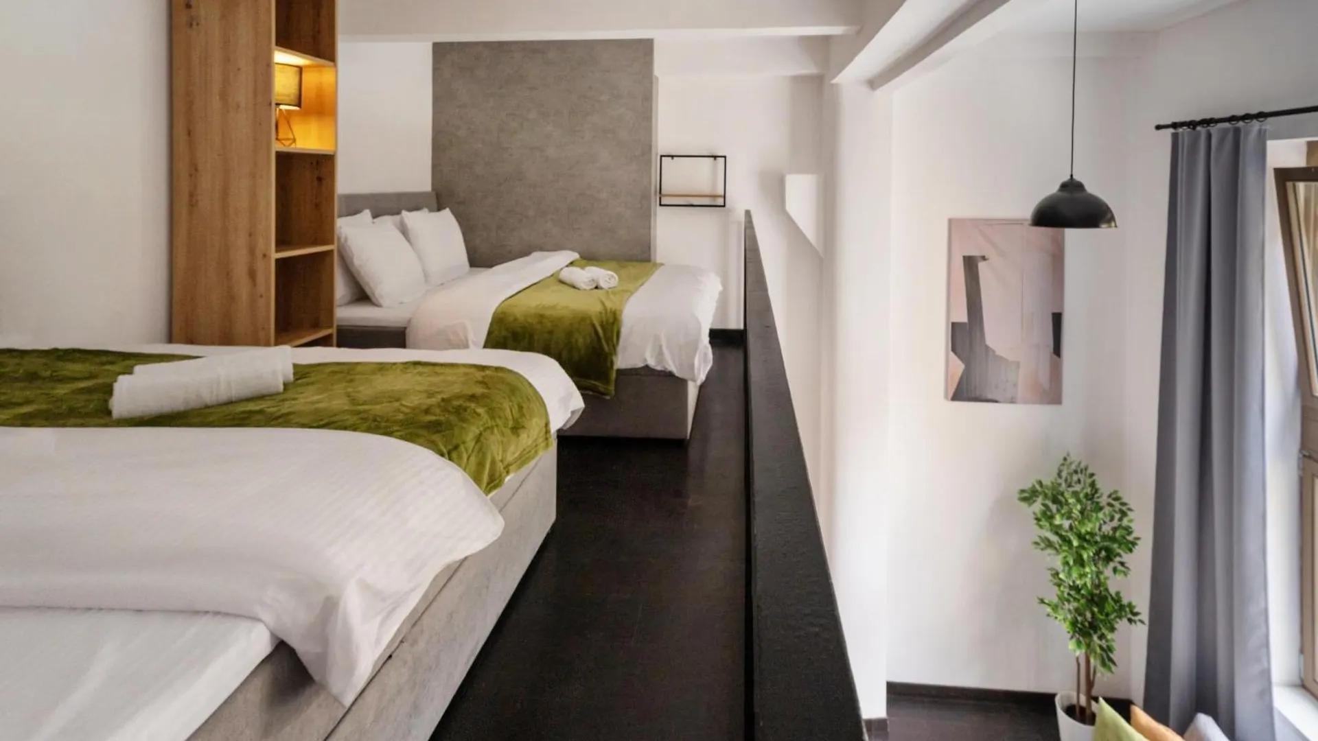 Loft Spacious Apartments In Praga