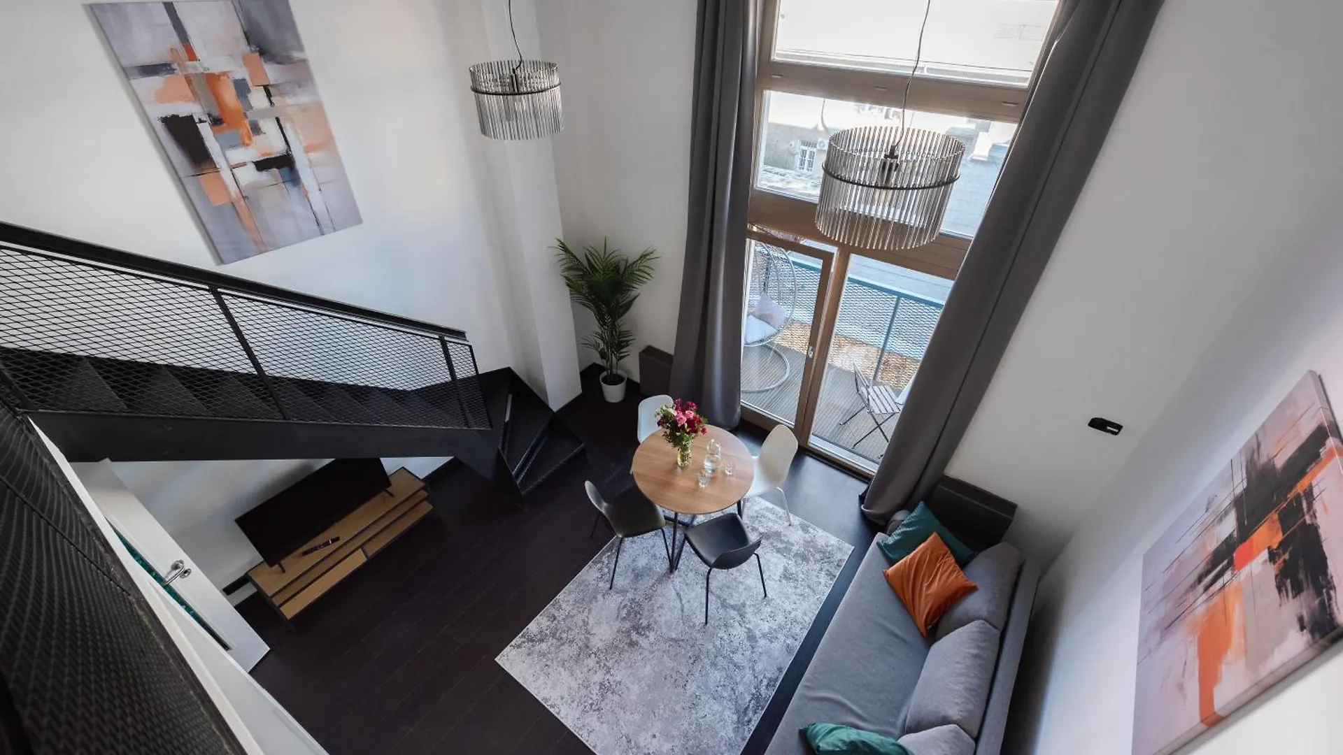Loft Spacious Apartments In براغ 0*,  جمهورية التشيك